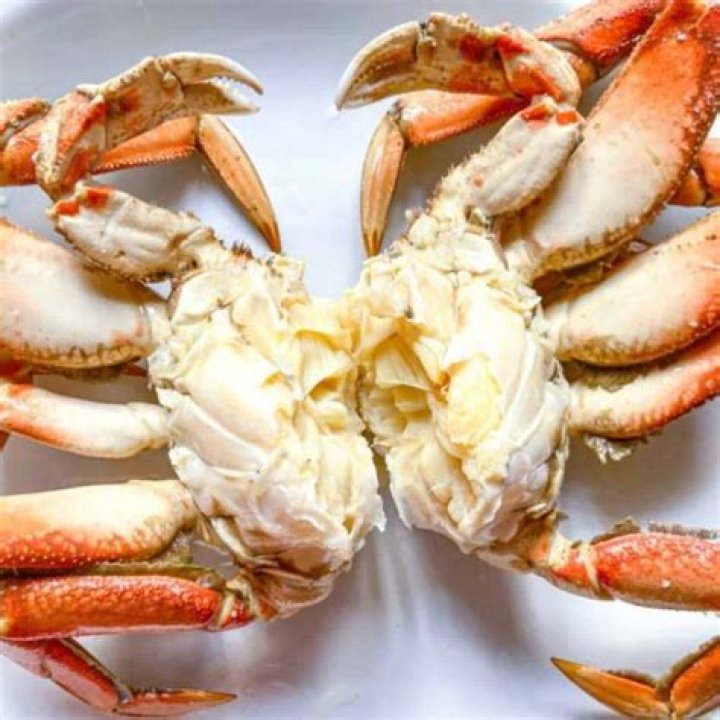 How long can Dungeness crab be frozen?