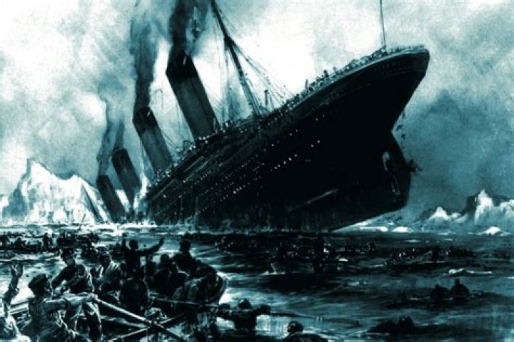 How long did the Titanic take to sink?