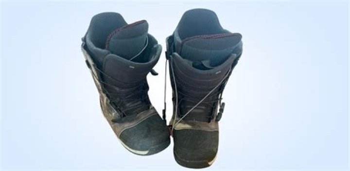 How long do snowboard boots last?