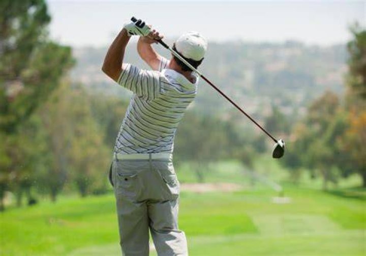How long does it take a beginner to learn golf?