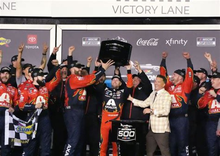 How many Daytona 500s did tony Stewart win?