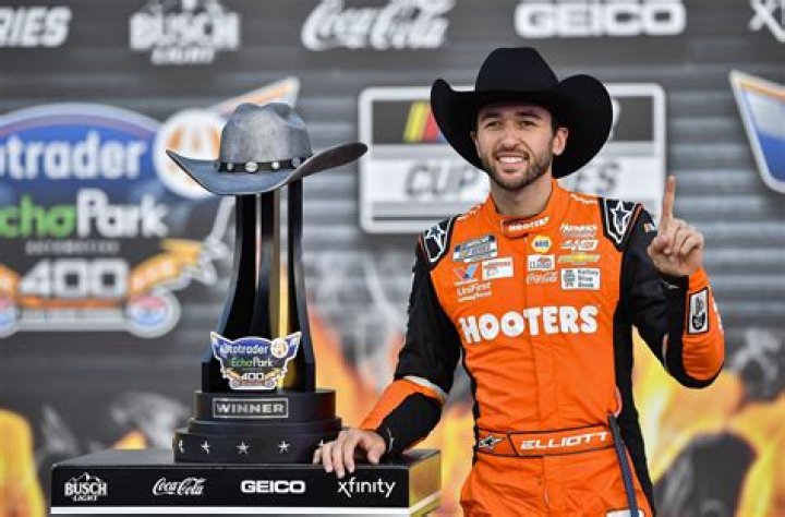 How many nascar wins does chase Elliott have?