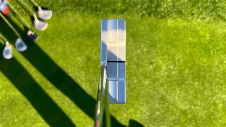 How many PGA Tour players use Scotty Cameron putters?