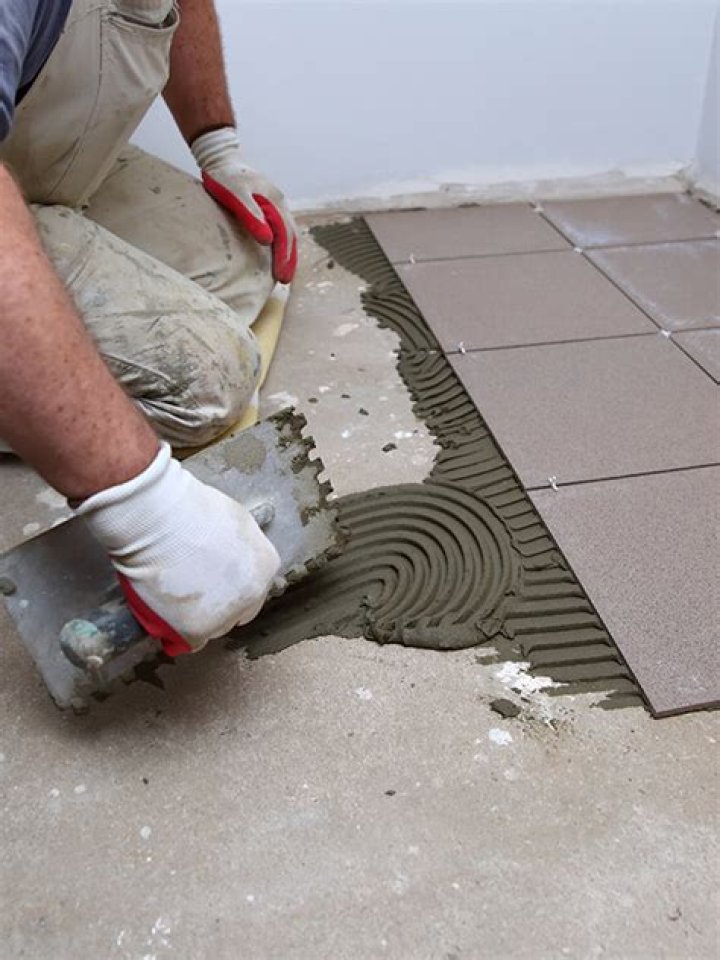 How much water do you mix with thinset mortar?
