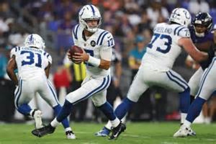 How much will Daniel Jones make in 2022?