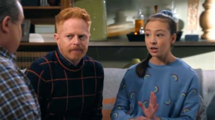 How old was Lily in season 1 of Modern Family?