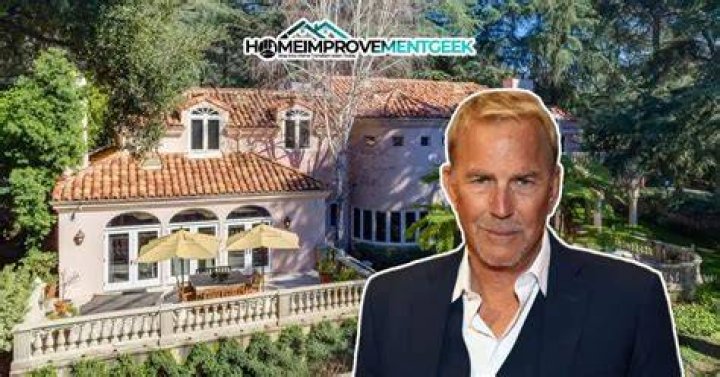 How rich is Kevin Costner?