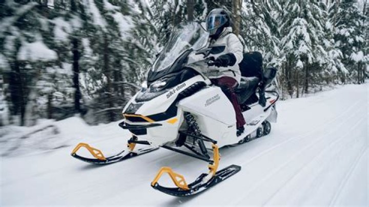 Is a heavier ski more stable?