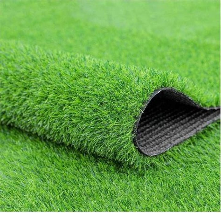 Is artificial grass hot in the summer?