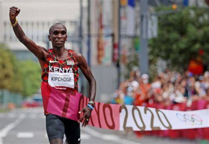 Is Eliud Kipchoge rich?