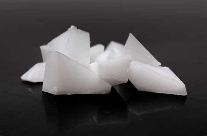Is hydrocarbon wax toxic?