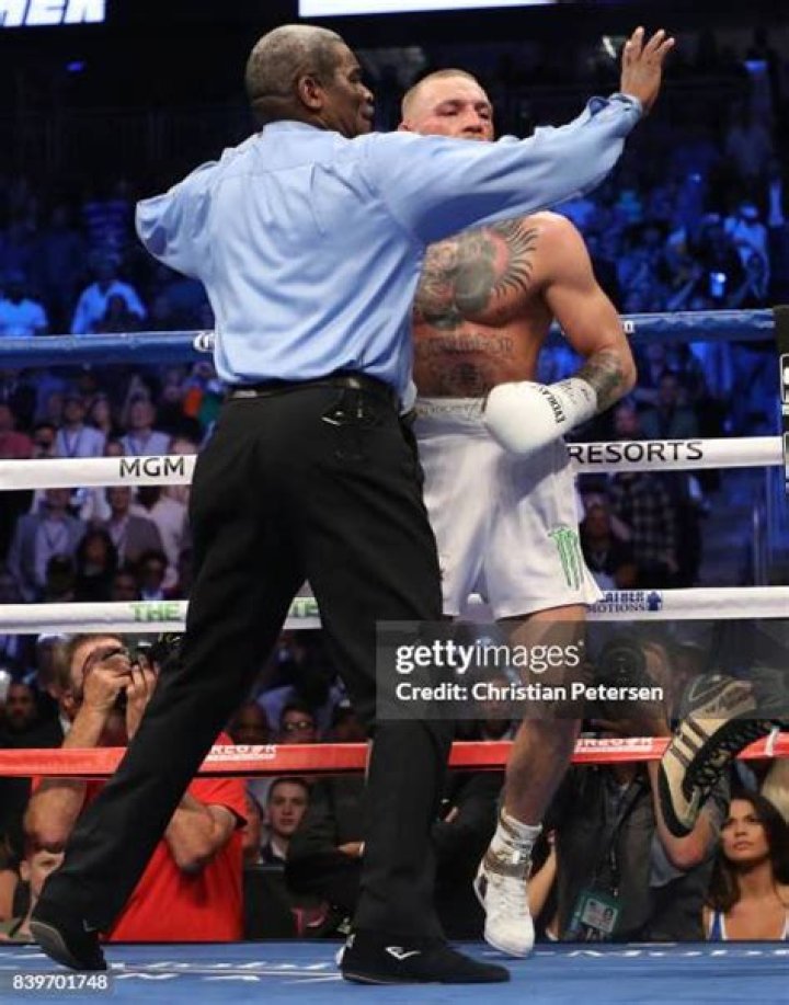Is it a TKO if the ref stops the fight?