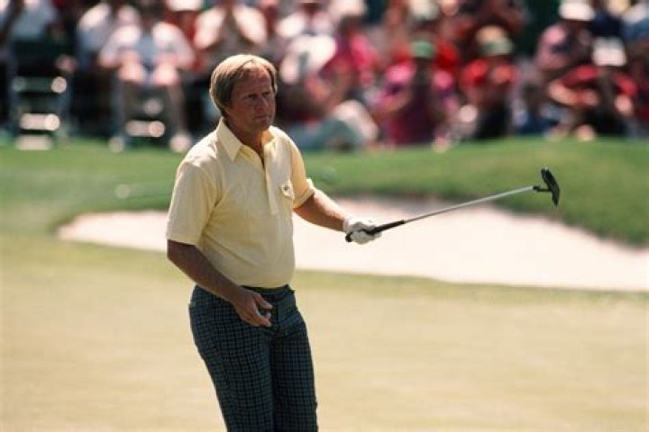 Is Jack Nicklaus left handed?