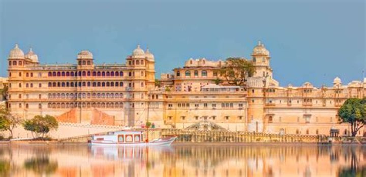 Is January a good time to visit Udaipur?
