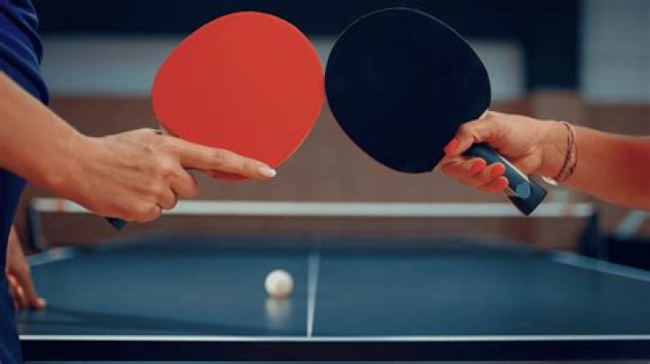 Is loop an offensive stroke in table tennis?