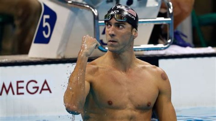 Is Michael Phelps still competing?