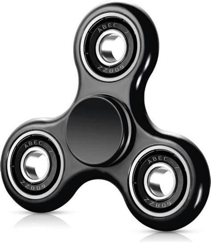 Is Murali finger spinner?