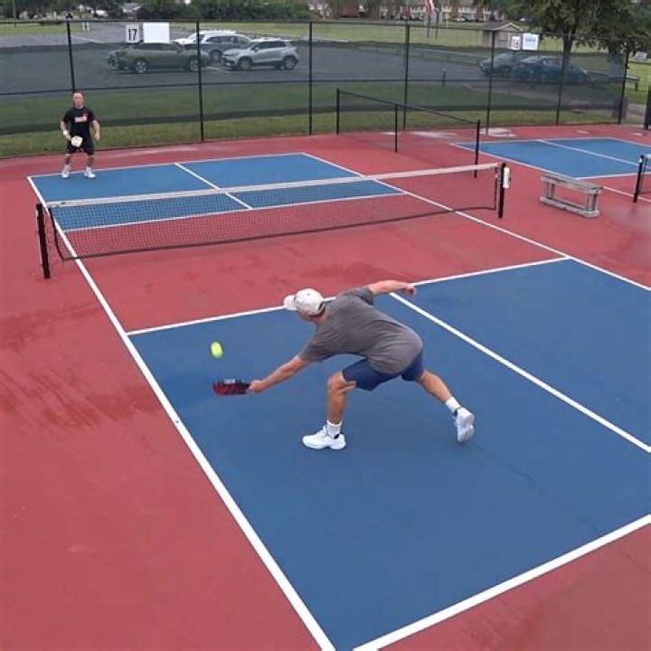 Is pickleball court same size as tennis court?
