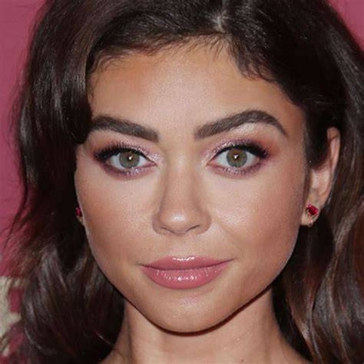 Is Sarah Hyland related to Mila Kunis?