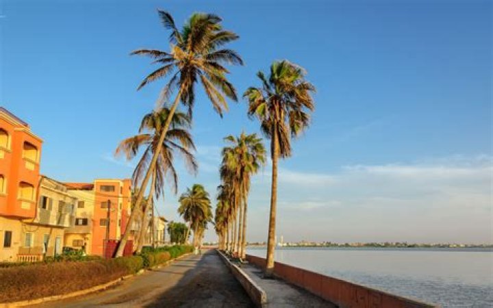 Is Senegal safe for white tourists?