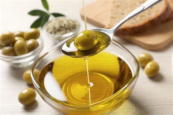 Is taking a tablespoon of olive oil good for you?
