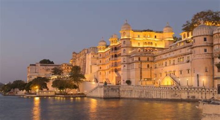 Is Udaipur a romantic?