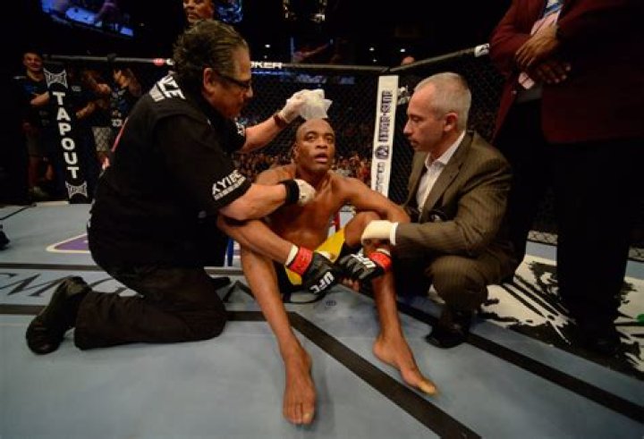 Is UFC safer than boxing?