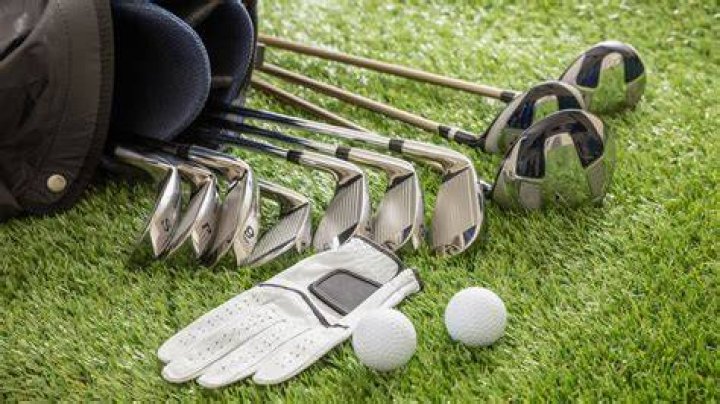 Should I clean the grooves on my golf clubs?