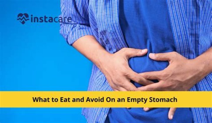 Should I swim on an empty stomach?
