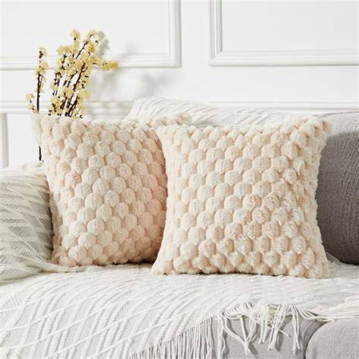 Should I wash new pillow cases?