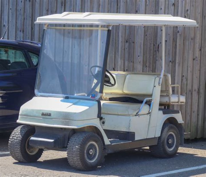 Should you wax your golf cart?