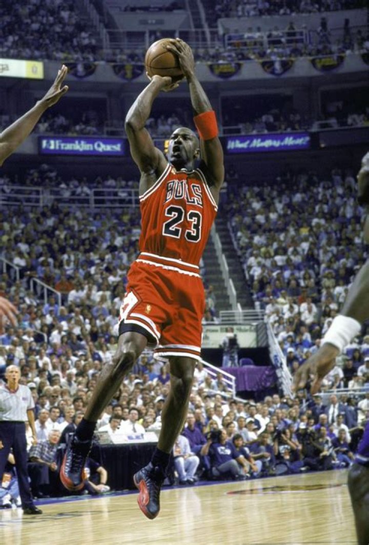 Was Michael Jordan a good leader?