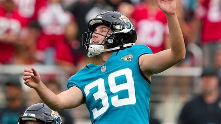 What's the longest field goal streak in the NFL?