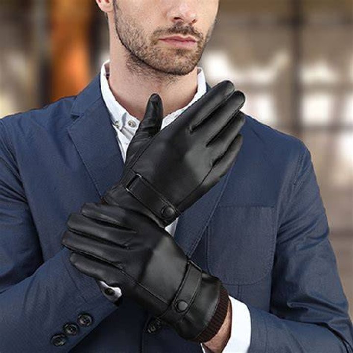 What are leather gloves lined with?