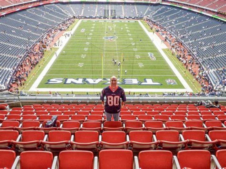 What are the best seats at a NFL game?