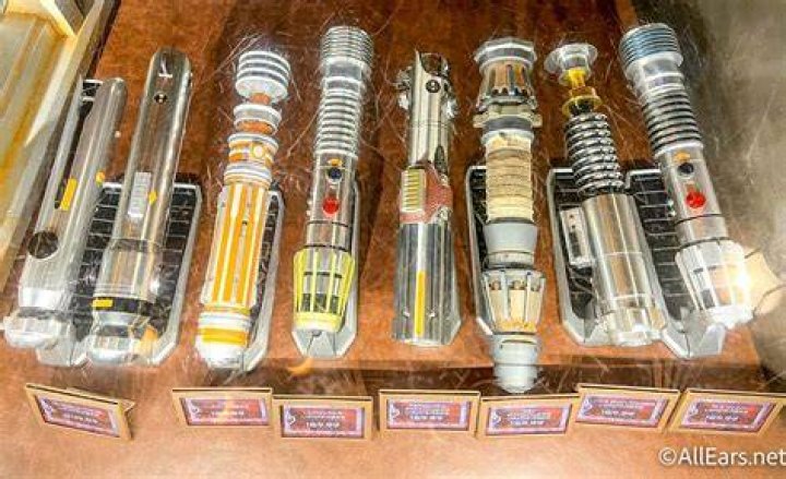 What color lightsabers can you get at Disney?