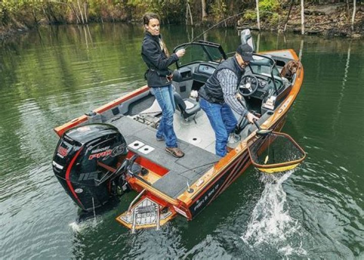 What company makes the best fishing boats?