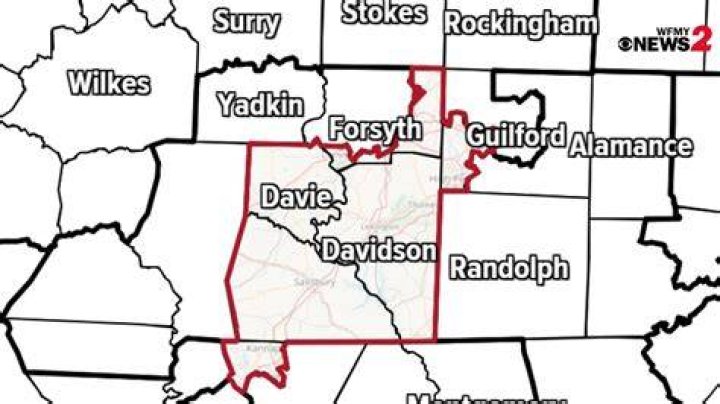 What counties surround Forsyth County GA?
