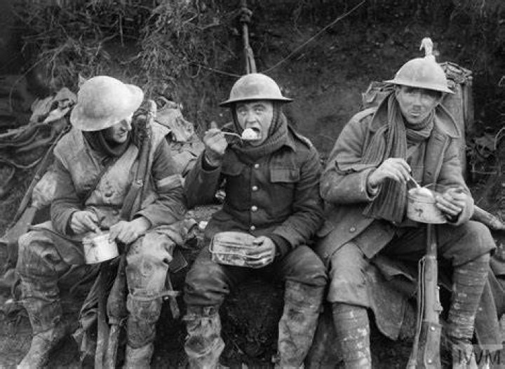 What do soldiers eat for dinner?