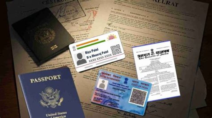 What documents do I need to change name on passport?