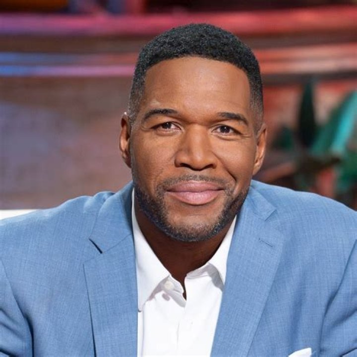 What does Michael Strahan make a year?