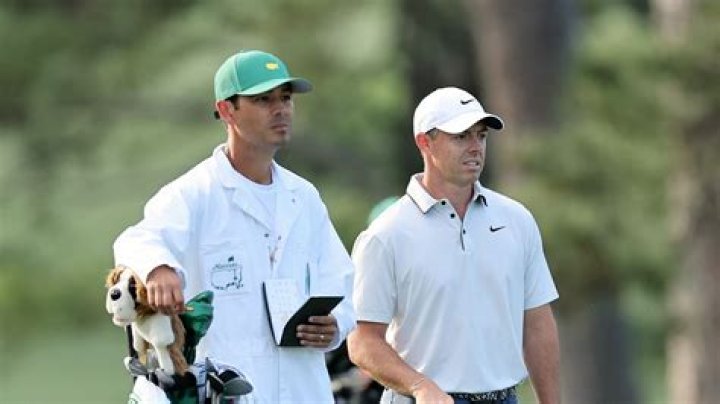 What does Rory McIlroy caddy make?