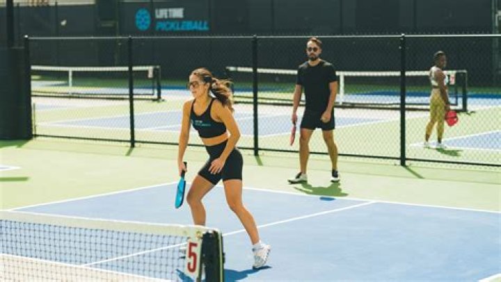 What exercises are good for pickleball?