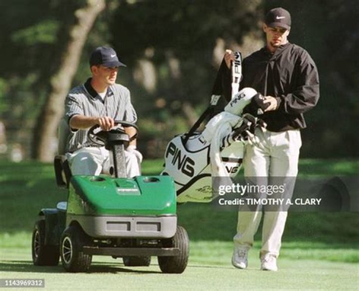 What happened to Casey Martin golfer?