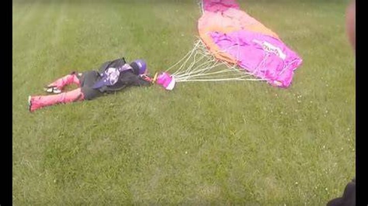 What happens if both parachutes fail?