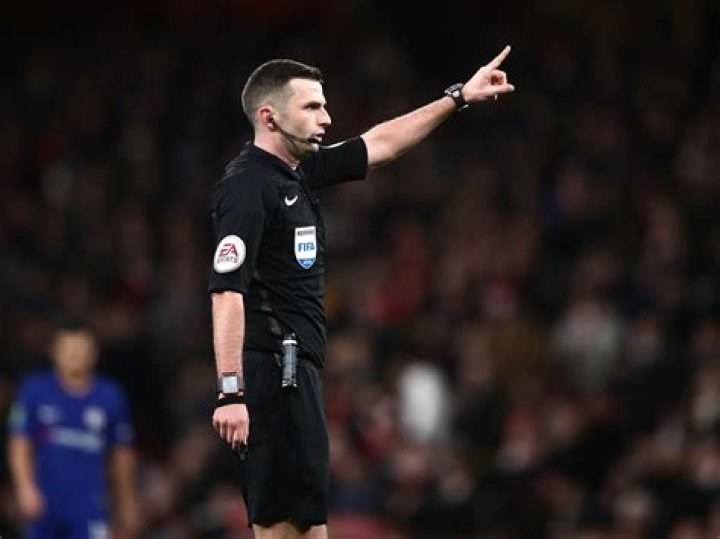 What is a referee's job?