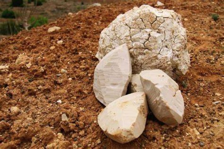 What is meerschaum made from?