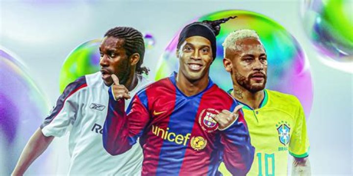 What is No 7 role in football?