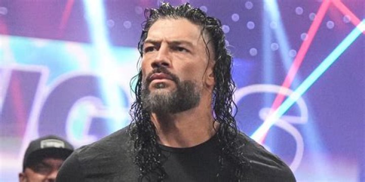 What is Roman Reigns bench press?