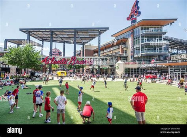 What is the 44 on the Braves Field?